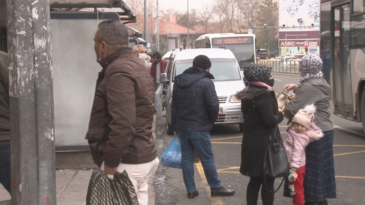 Kontak kapatan şoförler Ankara'da vatandaşı mağdur etti: Otobüsçüler kendilerini düşünüyor ama...