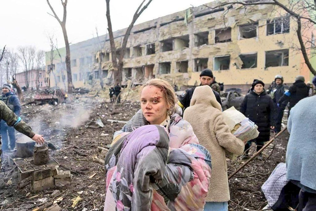 İkiyüzlü Putin! Gece doğum ve çocuk hastanesini vurdu sabah o çocukları evlat edineceğini açıkladı