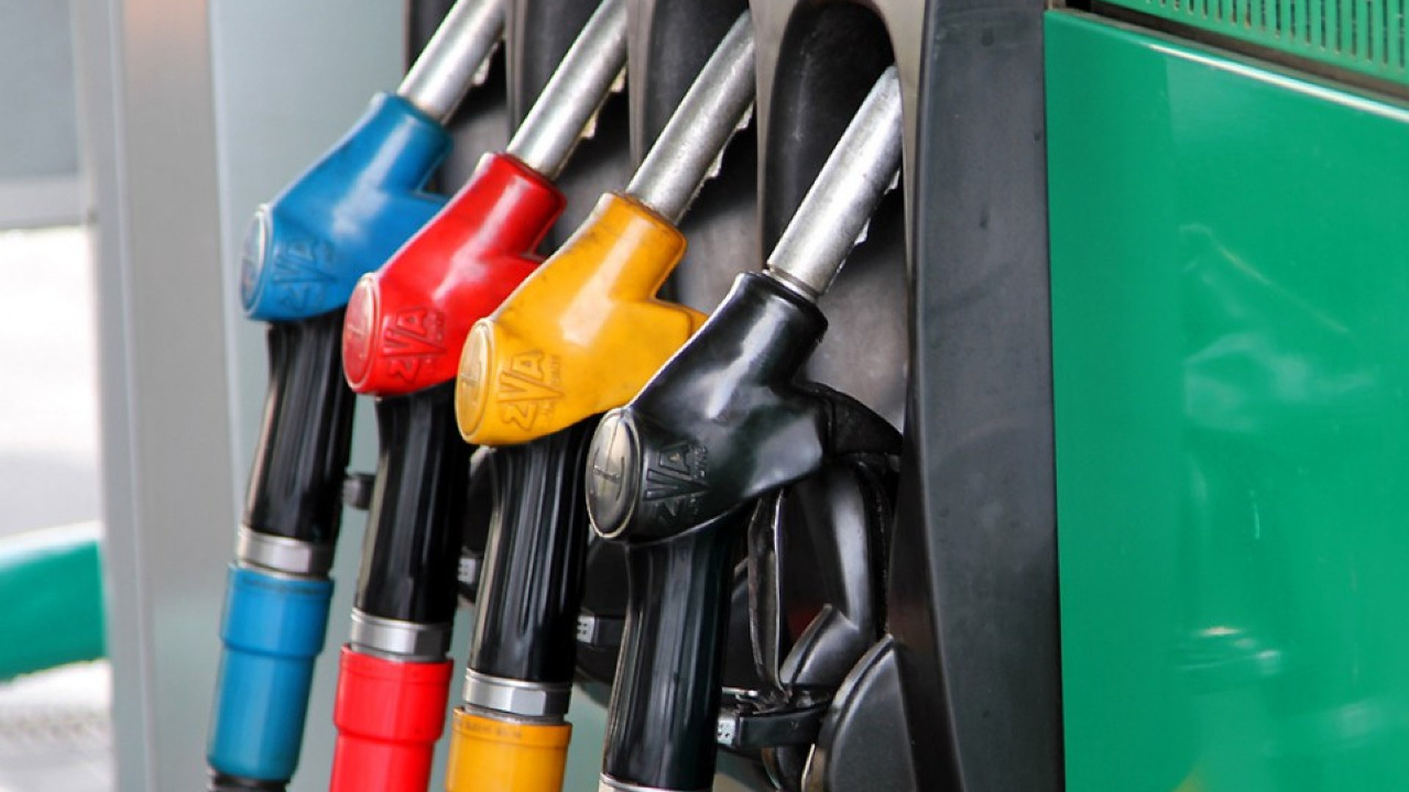 Mart ayı sonunda benzin ve motorin kaç lira olacak fiyatı Shell görevlisi açıkladı!