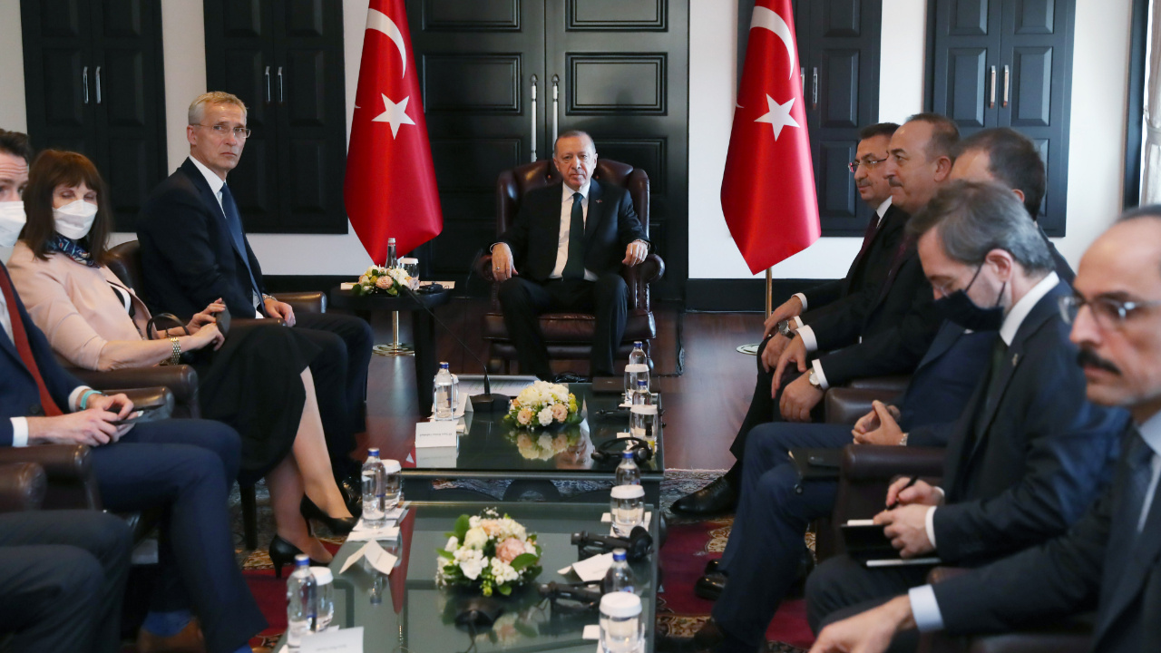 Cumhurbaşkanı Erdoğan'ın ikili görüşmeleri sürüyor! NATO Genel Sekreteri Stoltenberg'i kabul etti