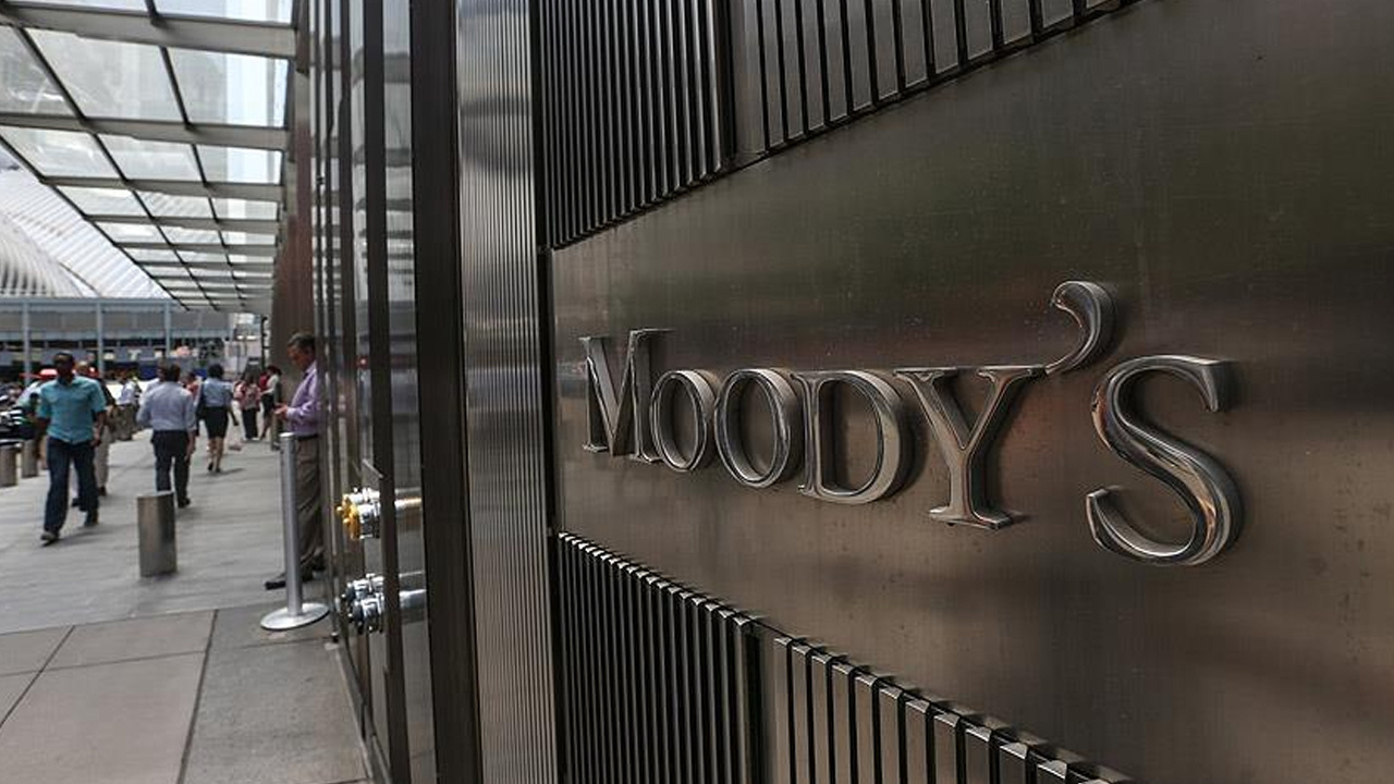 Moody's Belarus'un kredi notunu düşürdü