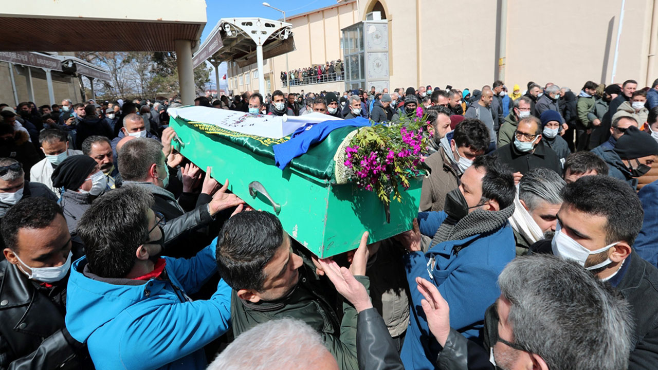 Halı saha maçının ardından oldu! Belediye çalışanından acı haber