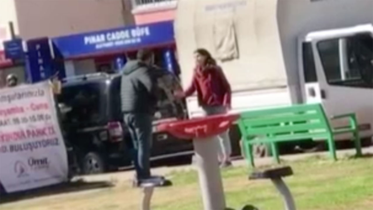 Antalya'da Özel Harekatçı koca parkta polis eşine dehşeti yaşattı! Küçük çocukları hepsini gördü