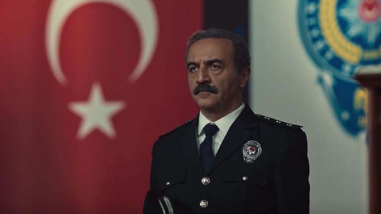 Efsane film Disney Plus'ta dizi oluyor! Yılmaz Erdoğan imzayı attı: Kurtlar Vadisi detayı...