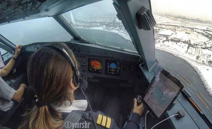 Sabri Sarıoğlu'nun pilot eşi  Yağmur Sarıoğlu otobüs şoförü olacak Yağmur Sarıoğlu nereli kaç yaşında