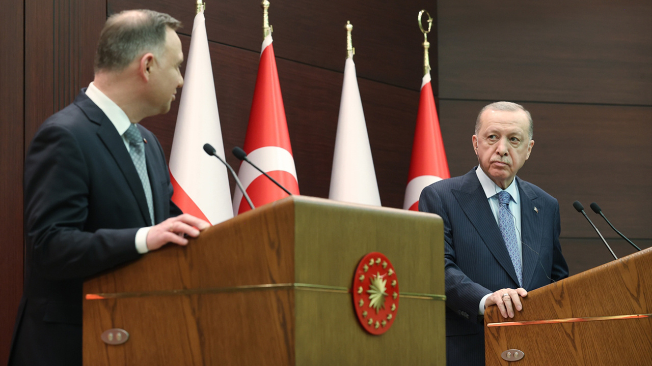 Cumhurbaşkanı Erdoğan'dan Polanya'ya Ukrayna mesajı: En iyi Türkiye anlar