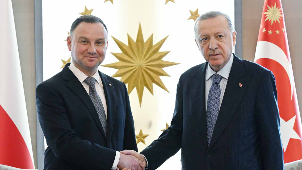 Polonya Cumhurbaşkanı Türkiye'de Cumhurbaşkanı Erdoğan'dan kritik görüşme