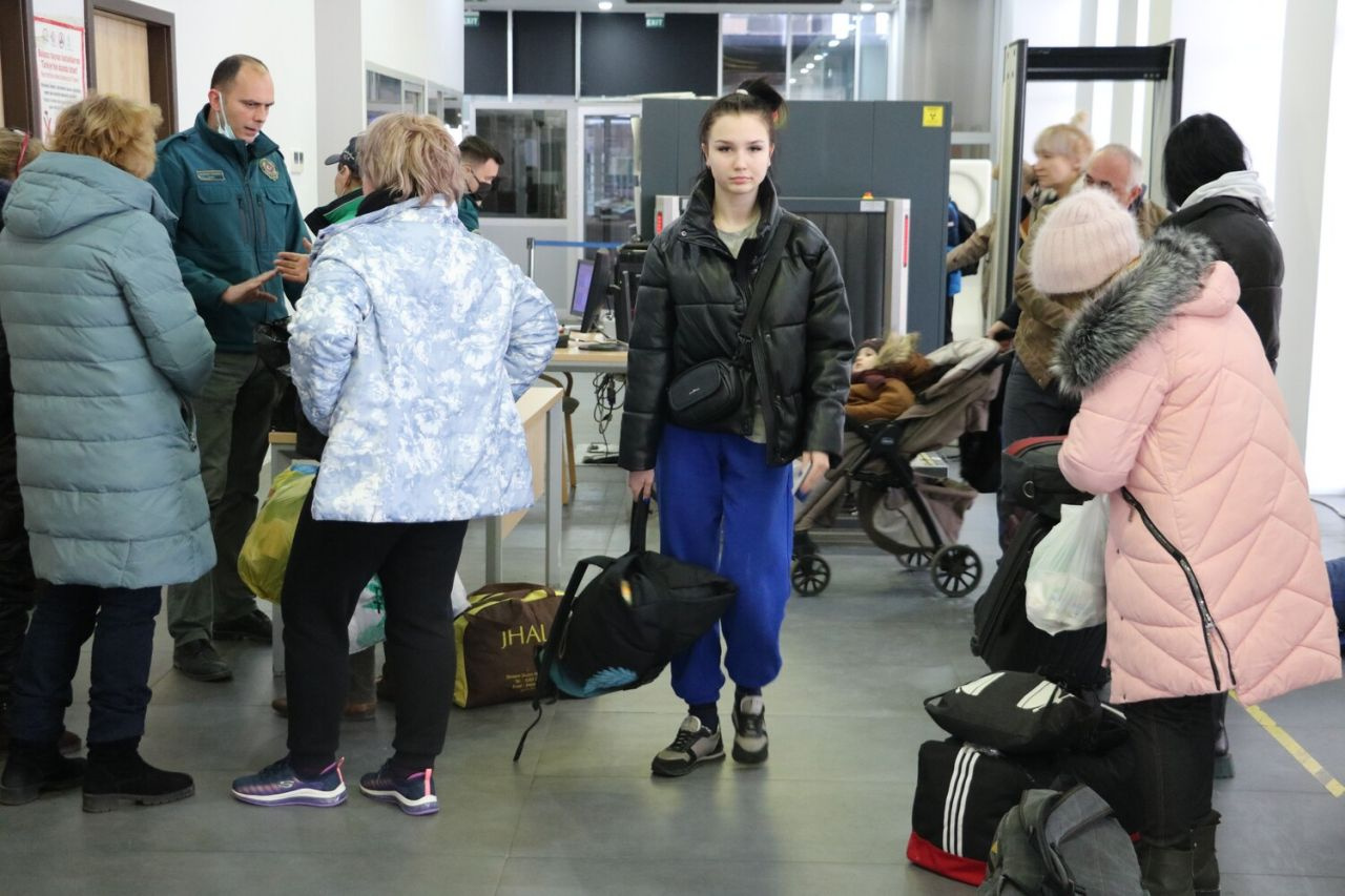 Baba ve kız Ukrayna'daki savaştan Türkiye'ye kaçtı! Anne bakın neden gelmemiş