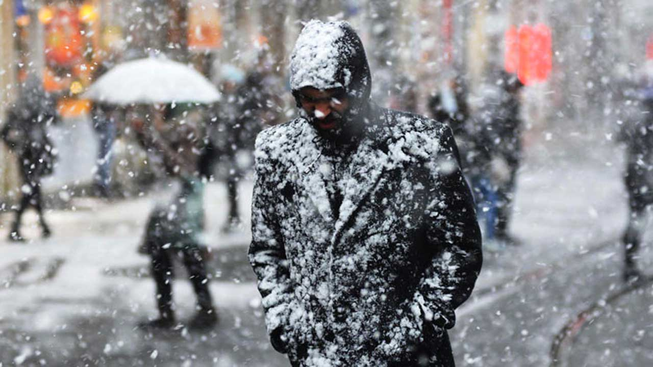 Meteoroloji yeni uyarı geçti! Kar kuvvetli geliyor İstanbul Ankara Bursa