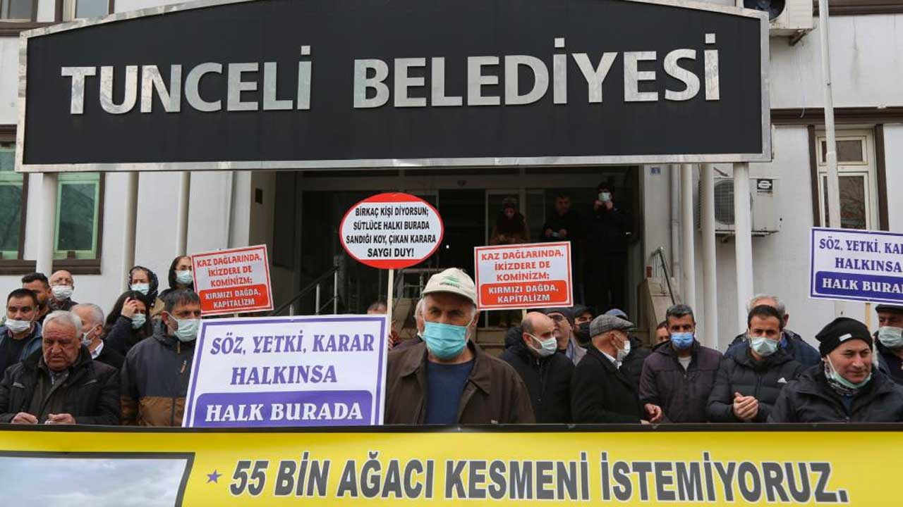 Tunceli'de komünist başkan Fatih Maçoğlu'na 55 bin ağaç kesilecek protestosu