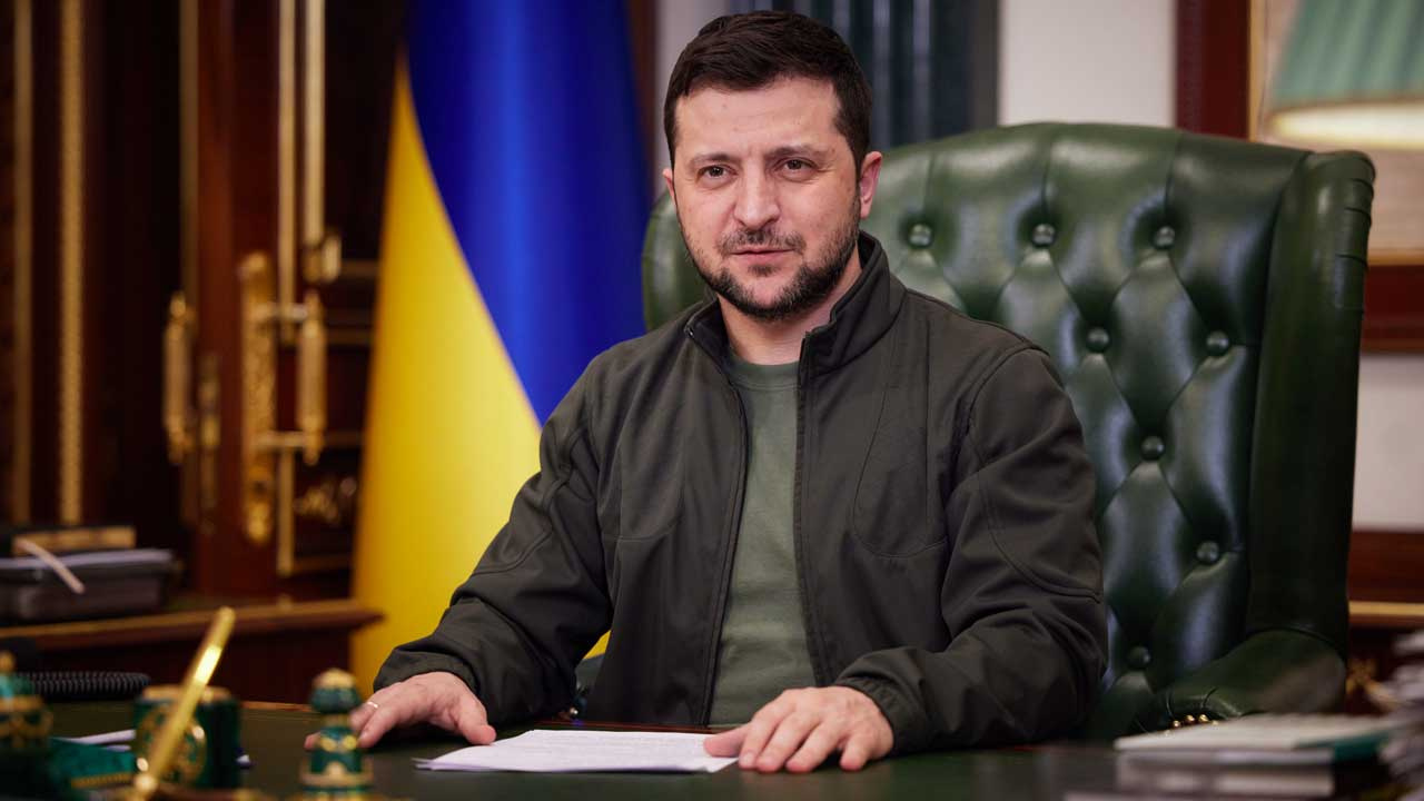 Ukrayna Devlet Başkanı Vladimir Zelenskiy Rusya için tek şans dedi açıkladı