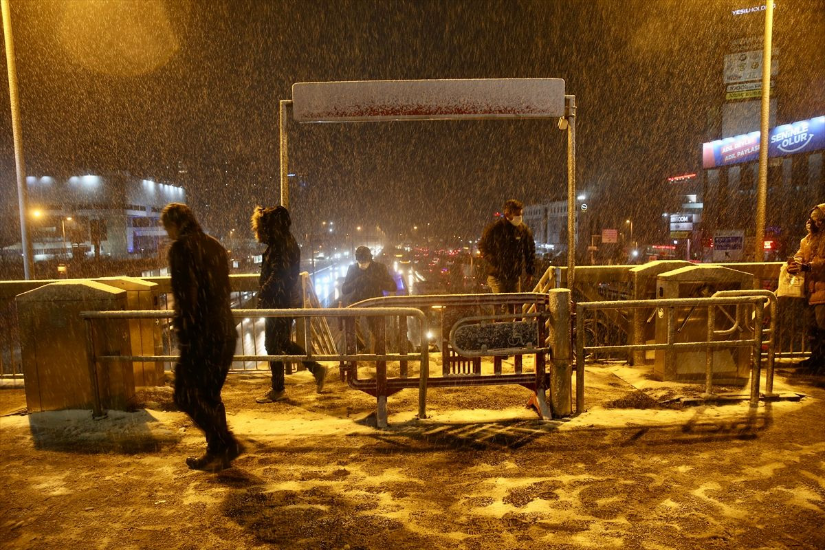 Bünyamin Sürmeli açıkladı: Nisan'da da kar yağacak! İstanbul, Trabzon dahil 22 il için alarm verildi