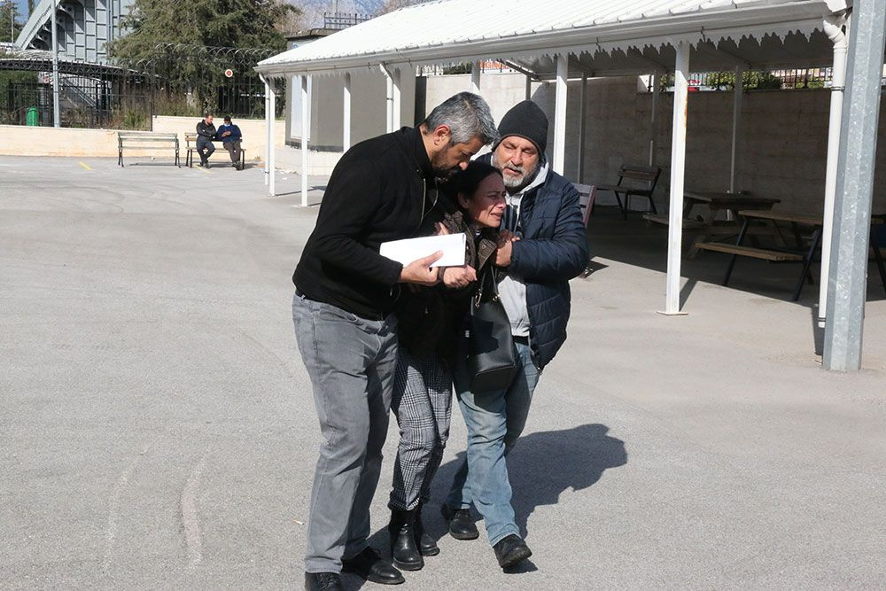 17 yaşındaki Nuray otel odasında ölü bulundu! Teyzesi çığlık çığlığa acı gerçeği açıkladı