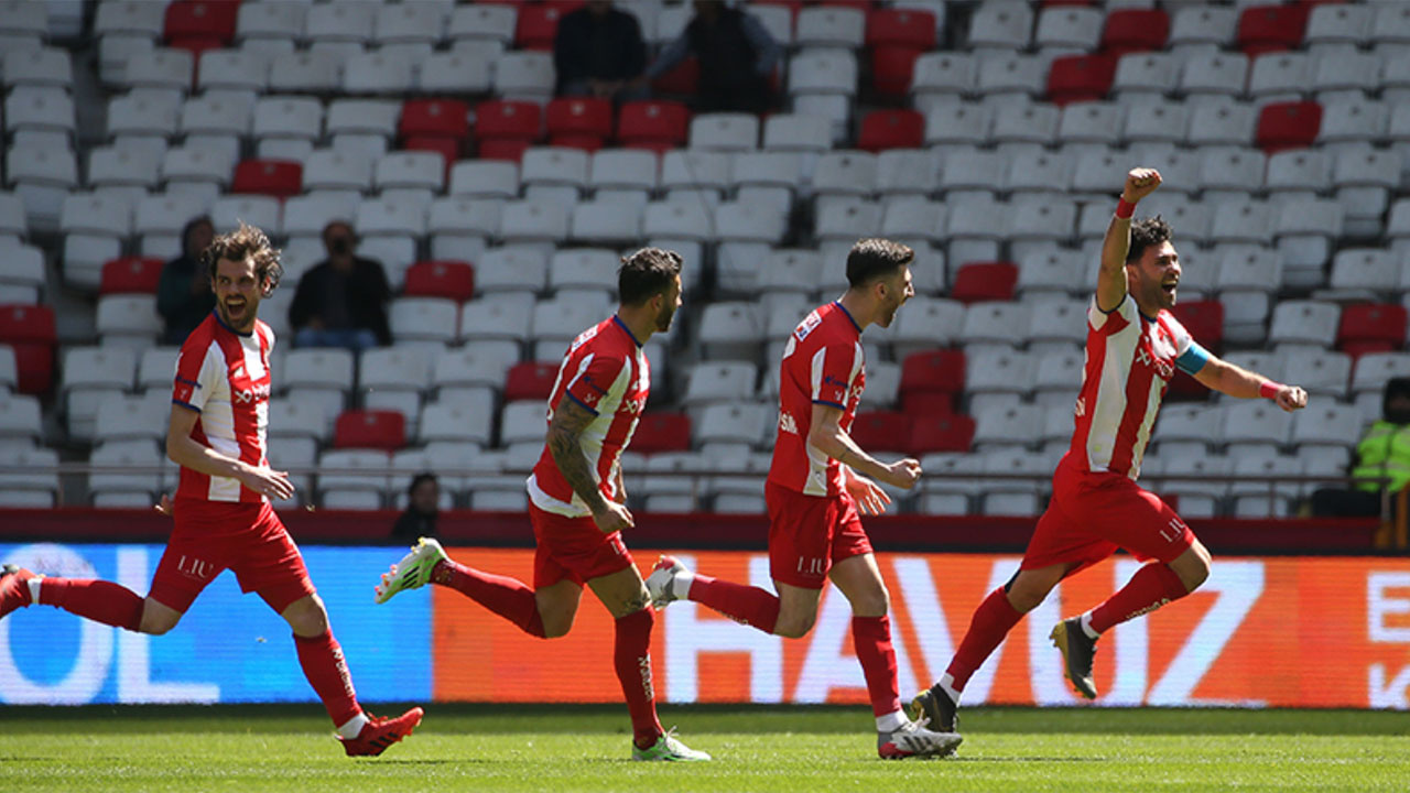 Antalyaspor, Giresun engelini kolay aştı! Antalyaspor 4-1 Giresunspor