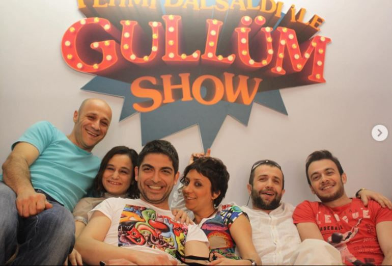 Fehmi Dalsaldı AIDS mi oldu iddialara 'İncir Reçeli' yanıtı Gullüm Show'un Azize'si Deniz Fehmi Dalsaldı kimdir