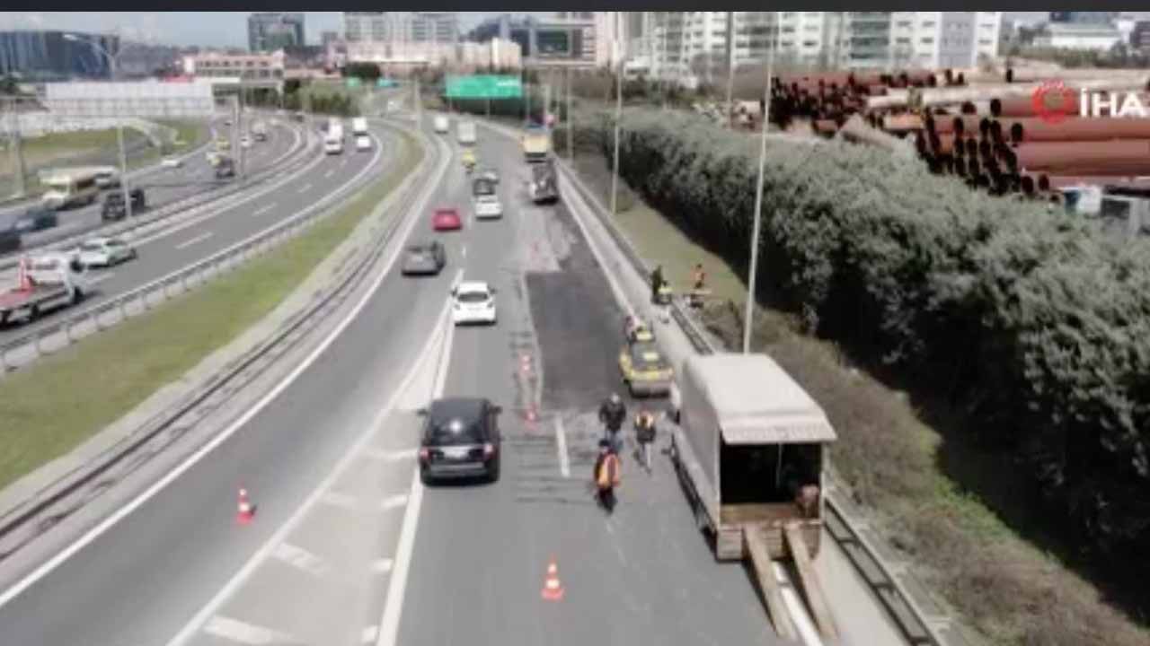 İBB E-5'te yol yapım çalışması başlattı trafik kilitlendi