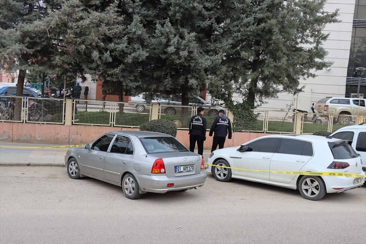 Polis dehşeti! Silahla biri eşi olan 2 hemşireyi yaraladı