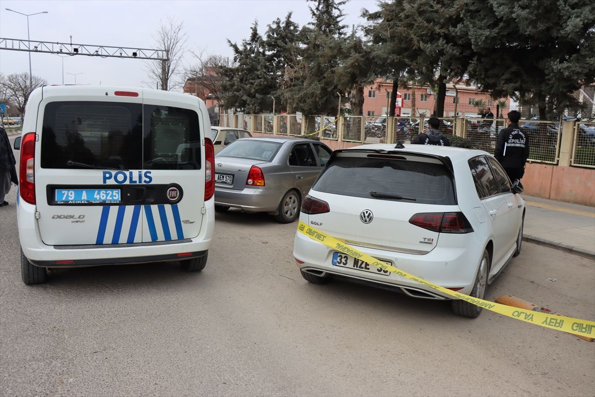 Polis dehşeti! Silahla biri eşi olan 2 hemşireyi yaraladı