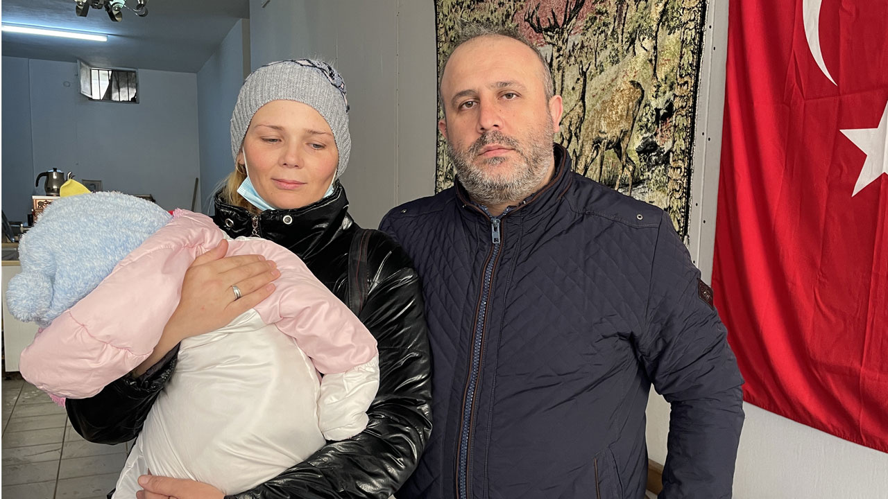 Eşi ve kızıyla Ukrayna'daki savaştan kaçan Mesut Atıcı yaşadıkları dehşeti anlattı