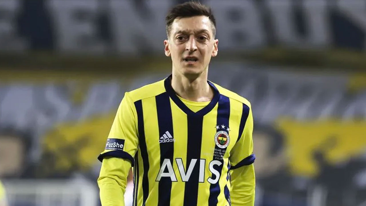 Tümer Metin'den Mesut Özil'e sert sözler