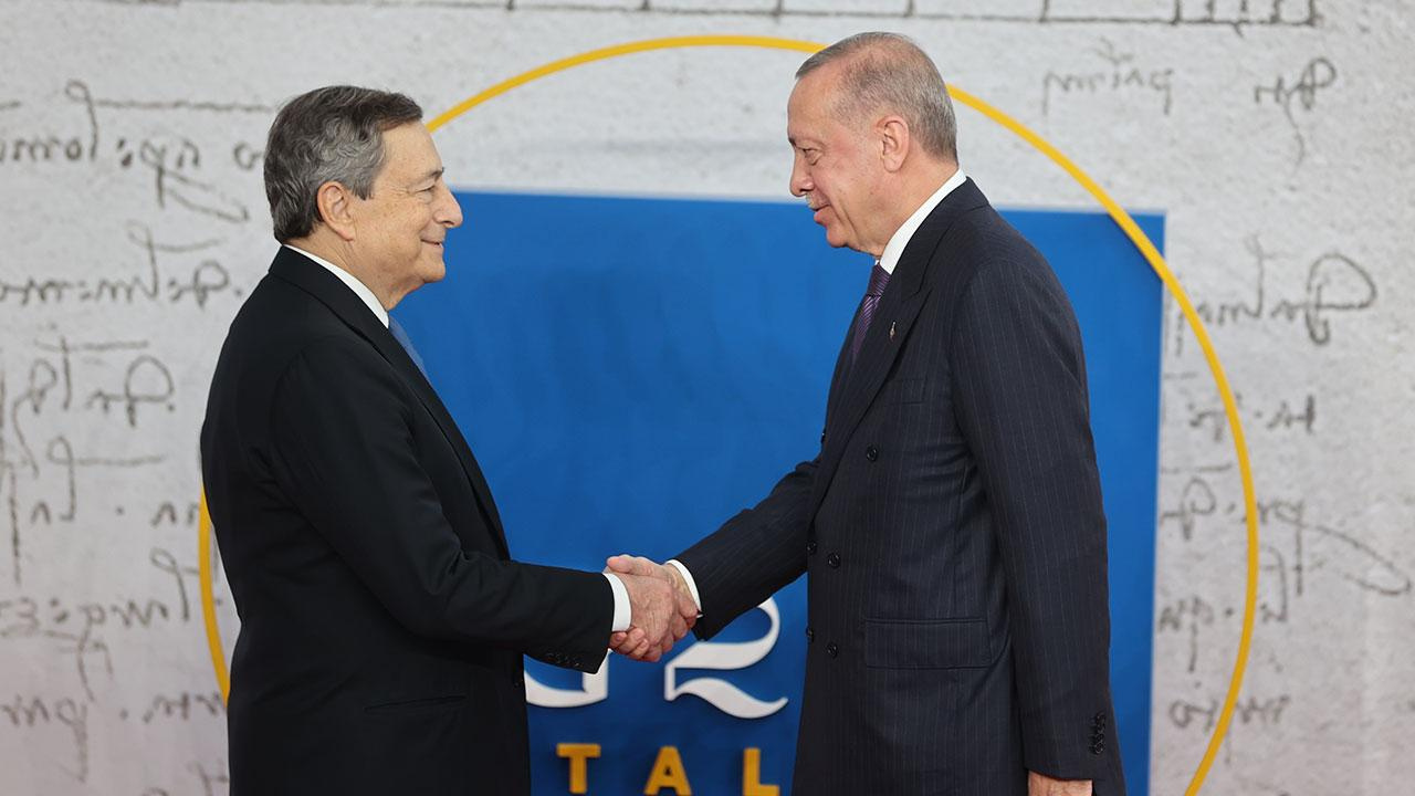 İtalya Başbakanı: Türkiye, Fransa ve İtalya arasındaki grubu tekrar işler hale getireceğiz