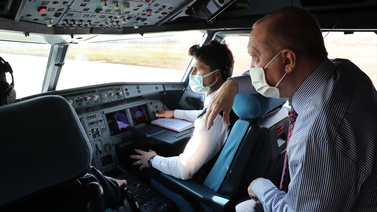 Cumhurbaşkanı Erdoğan ile pilotlar arasında dikkat çeken diyalog! Daha iyi olmaz mıydı?