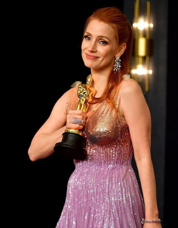 Oscar Ödül Töreni 2022 kim ne giydi 94. Oscar töreninde şıklık yarışı