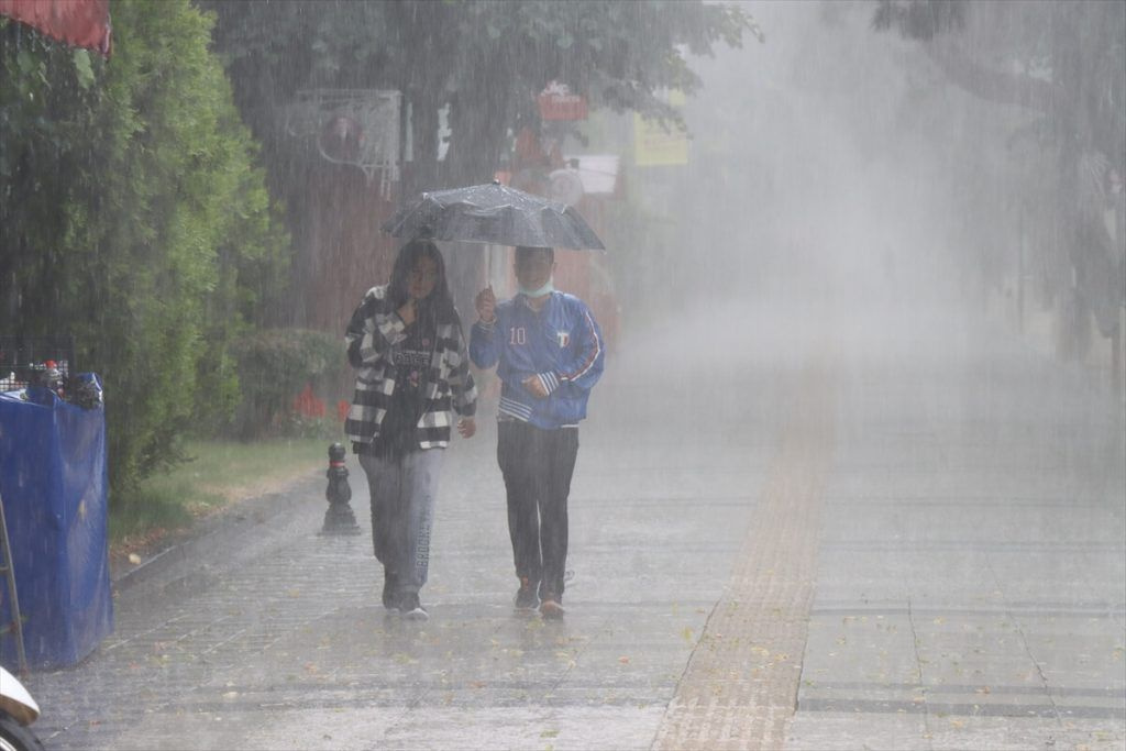 Sakın camları açmayın! Kırmızı alarm verildi Meteoroloji uzmanı tarih verip uyardı: İstanbul Ankara İzmir Bursa