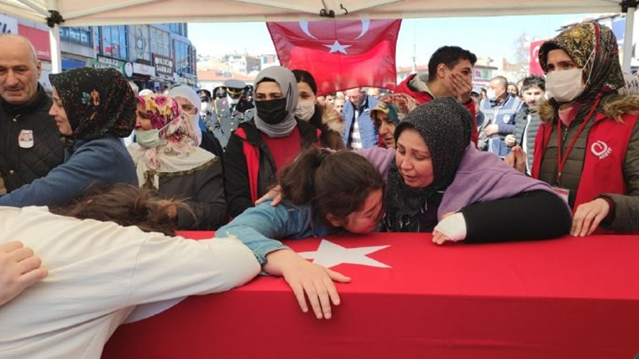 Kalp krizinden vefat eden astsubaya Kayseri'de acı veda