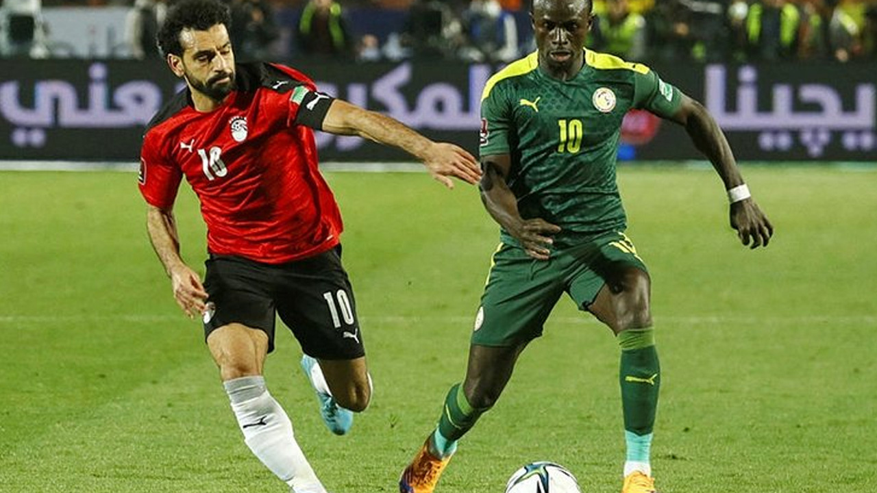 Dünya bunu konuşuyor; Mohamed Salah lazerle kör edildi