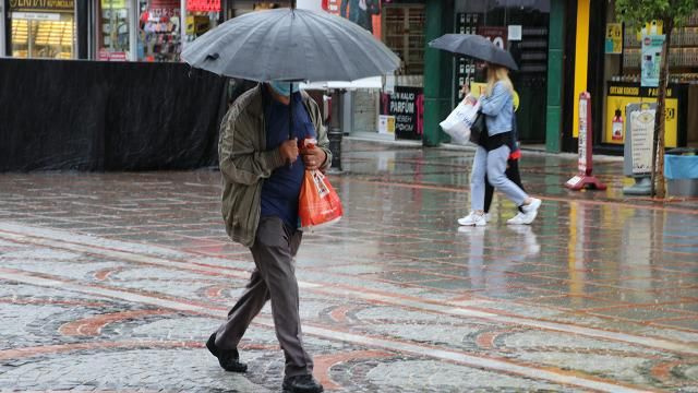 Yarın garip şeyler olacak! Afrika'dan Türkiye'ye geliyor pencereleri sakın açmayın: Meteoroloji uzmanları uyardı