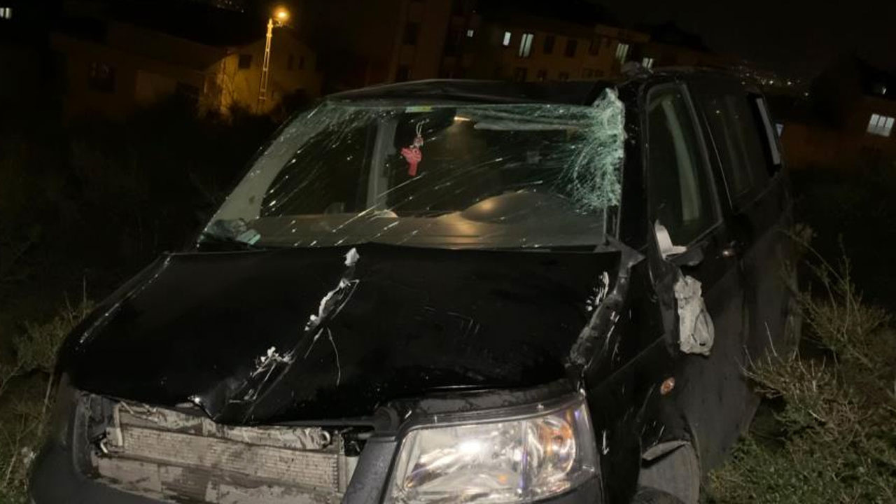 Sancaktepe’de minibüs şarampole yuvarlandı sürücü hayatını kaybetti