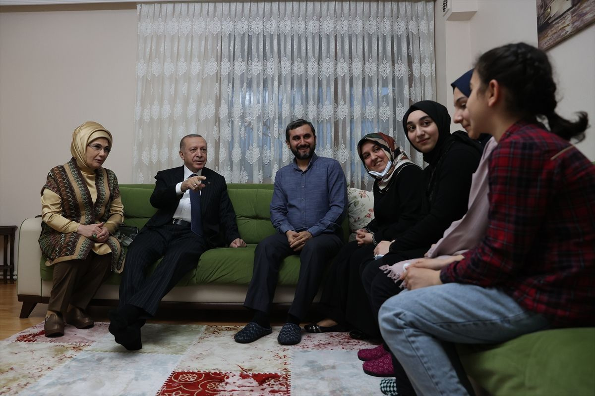 Cumhurbaşkanı Erdoğan'ı iftarda evinde ağırlayan Ersin Kılıçaslan: "Aile ziyareti gibi oldu"