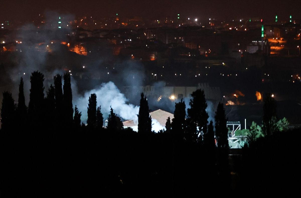 Tuzla Piyade Okulu'nda patlama oldu! Patlamanın ardından ormanlık alanda yangın çıktı işte son dakika gelişmeleri