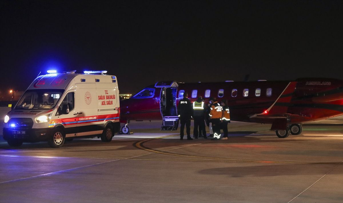  Faslı Yunus bebek tedavi için uçak ambulansla Türkiye'ye getirildi! Sağlık Bakanı Koca açıkladı