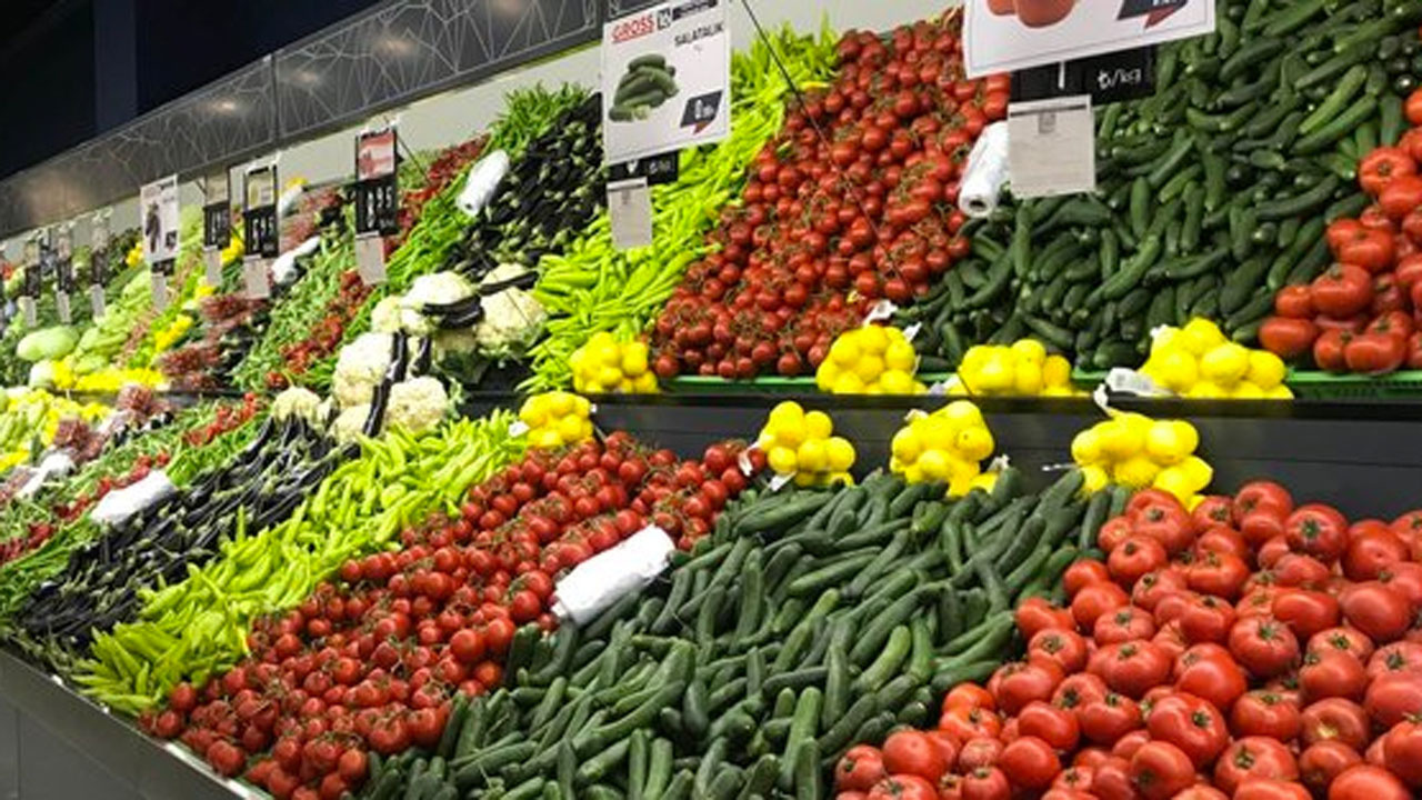 İstanbul Hali'nde sebze fiyatlarına bakın markette 4 katına satılıyor