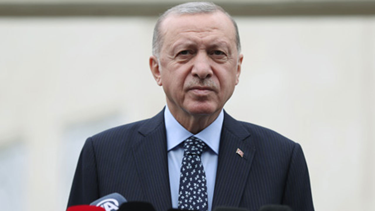 Cumhurbaşkanı Erdoğan cuma namazını Ayasofya'da kıldı