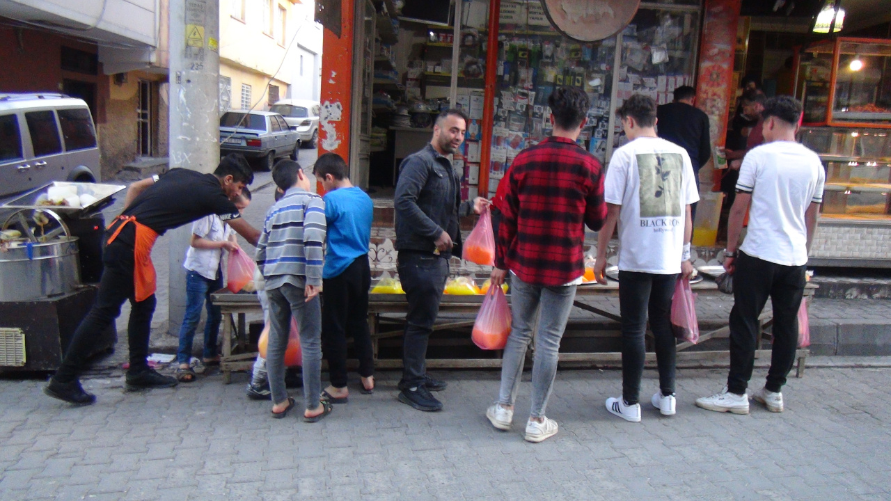 Paketi 5 TL'ye satılıyor! Fiyatı duyan akın etti: Sindirim sistemine, böbrek ve bağışıklığa deva oluyor