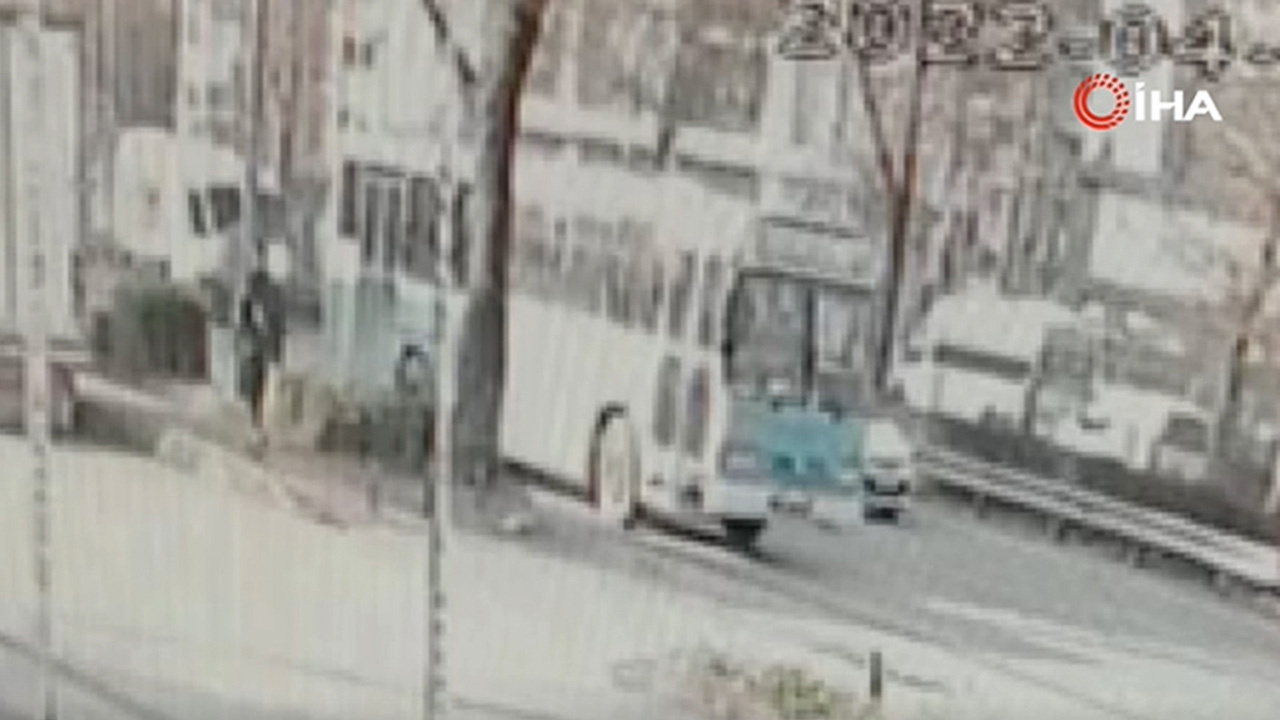 Bursa saldırı anının görüntüleri ortaya çıktı! Otobüsün tam arka kısmında patlıyor