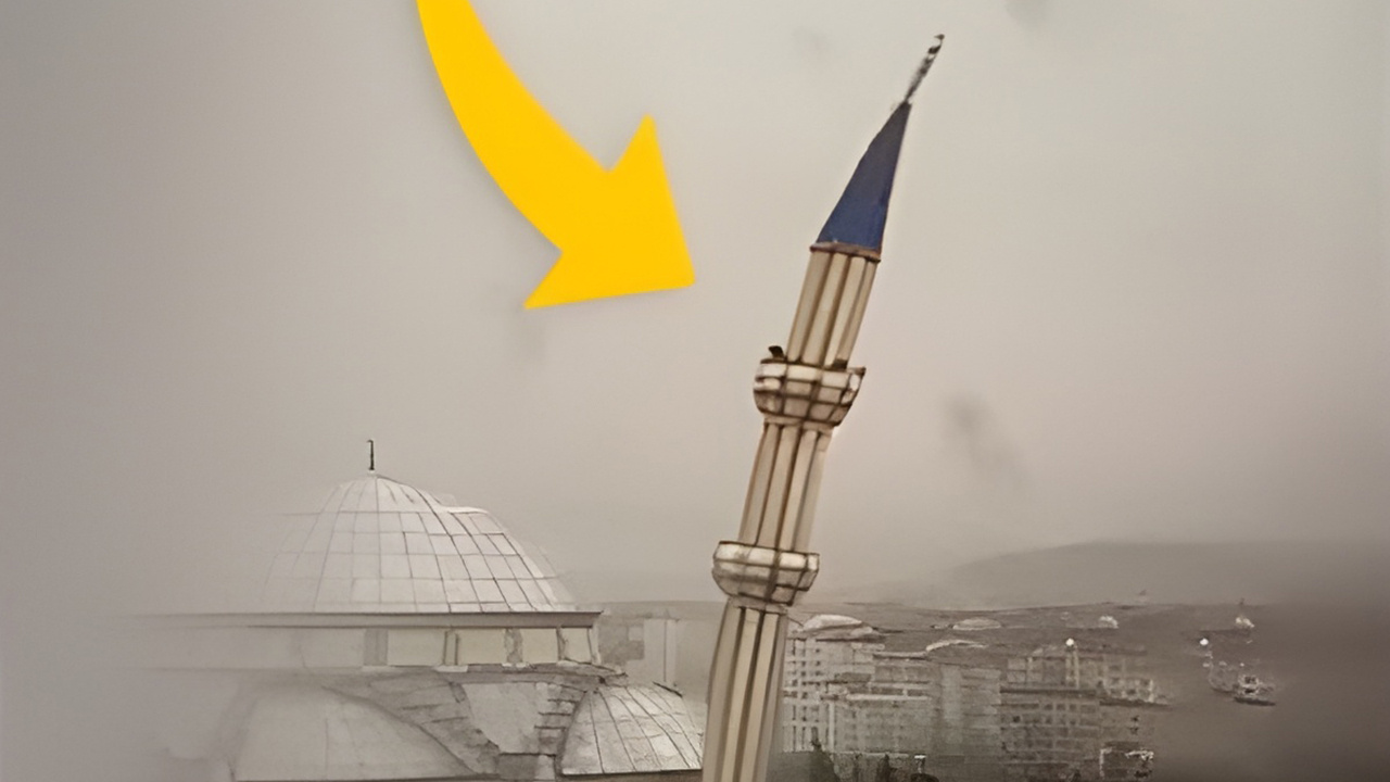 Bingöl'de şiddetli rüzgar! Cami minaresi sağa sola böyle sallandı