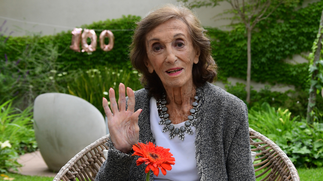 Efsane oyuncu Hilda Bernard 101 yaşında hayatını kaybetti!