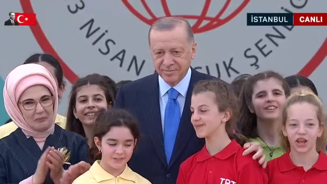 Cumhurbaşkanı Erdoğan 23 Nisan etkinliğinde konuştu çocuklara bu tavsiyeleri verdi
