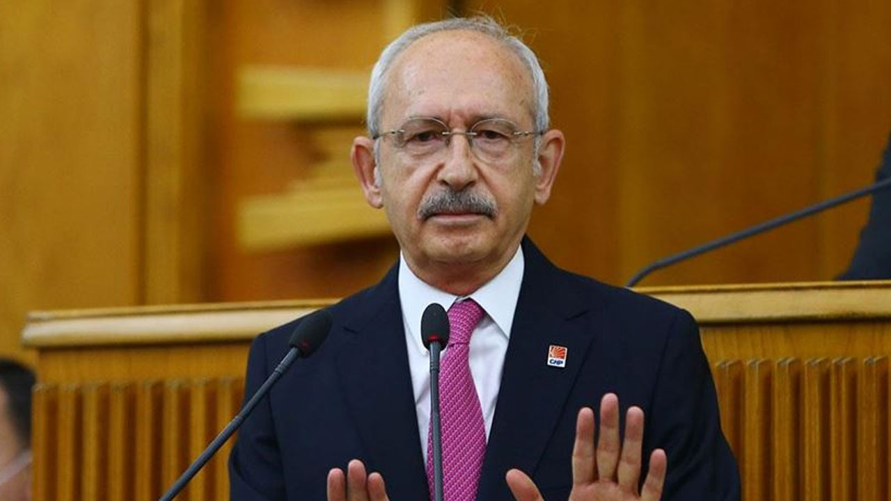 Konuşma metnini bir kenara bıraktı! CHP lideri Kılıçdaroğlu: Yumruklarımı sıkılıyorum, ya bana katılın ya yolumdan çekilin