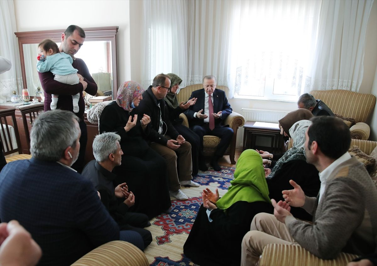 Cumhurbaşkanı Recep Tayyip Erdoğan taziye ziyaretinde bulundu