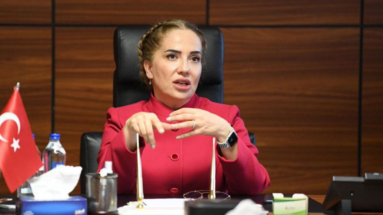 Uşak Valisi Funda Kocabıyık görevden alındı! Eşi Gezi davası kararı ve İstanbul seçimini eleştirmişti