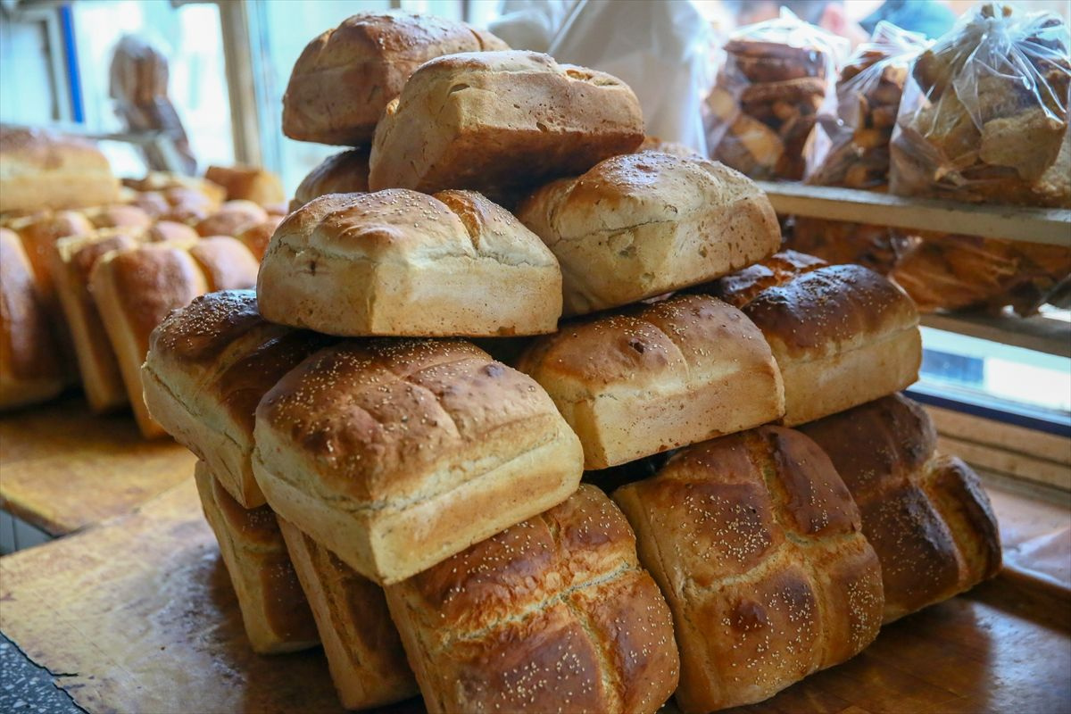 İzmir Tire'de üretiliyor! 1 hafta bayatlamıyor bu ekmeği farklı kılan bakın ne
