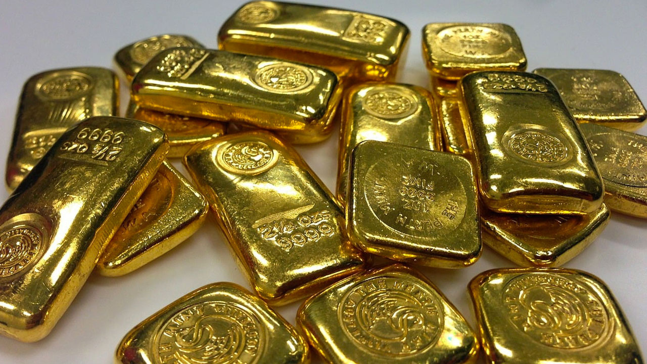 Altın fiyatları sert düştü altına FED ve Çin'den darbe