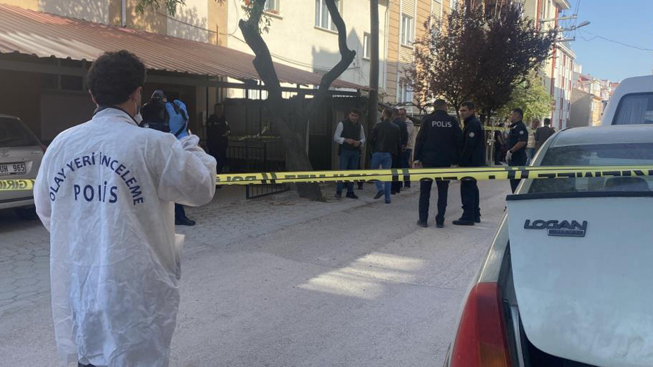Eskişehir'de minibüsçü damat kayınpederini öldürüp 5 kişi yaraladı