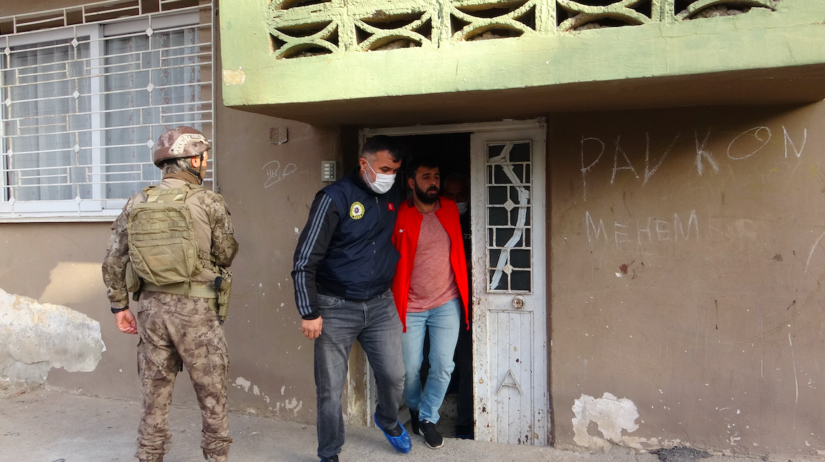 PKK 1 Mayıs'ı kana bulayacaktı! 12 adrese baskın yapıldı