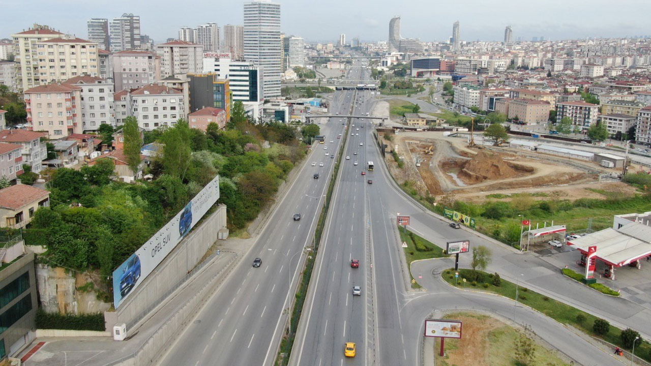 Bayramın ilk gününde İstanbul yollarına bakın!